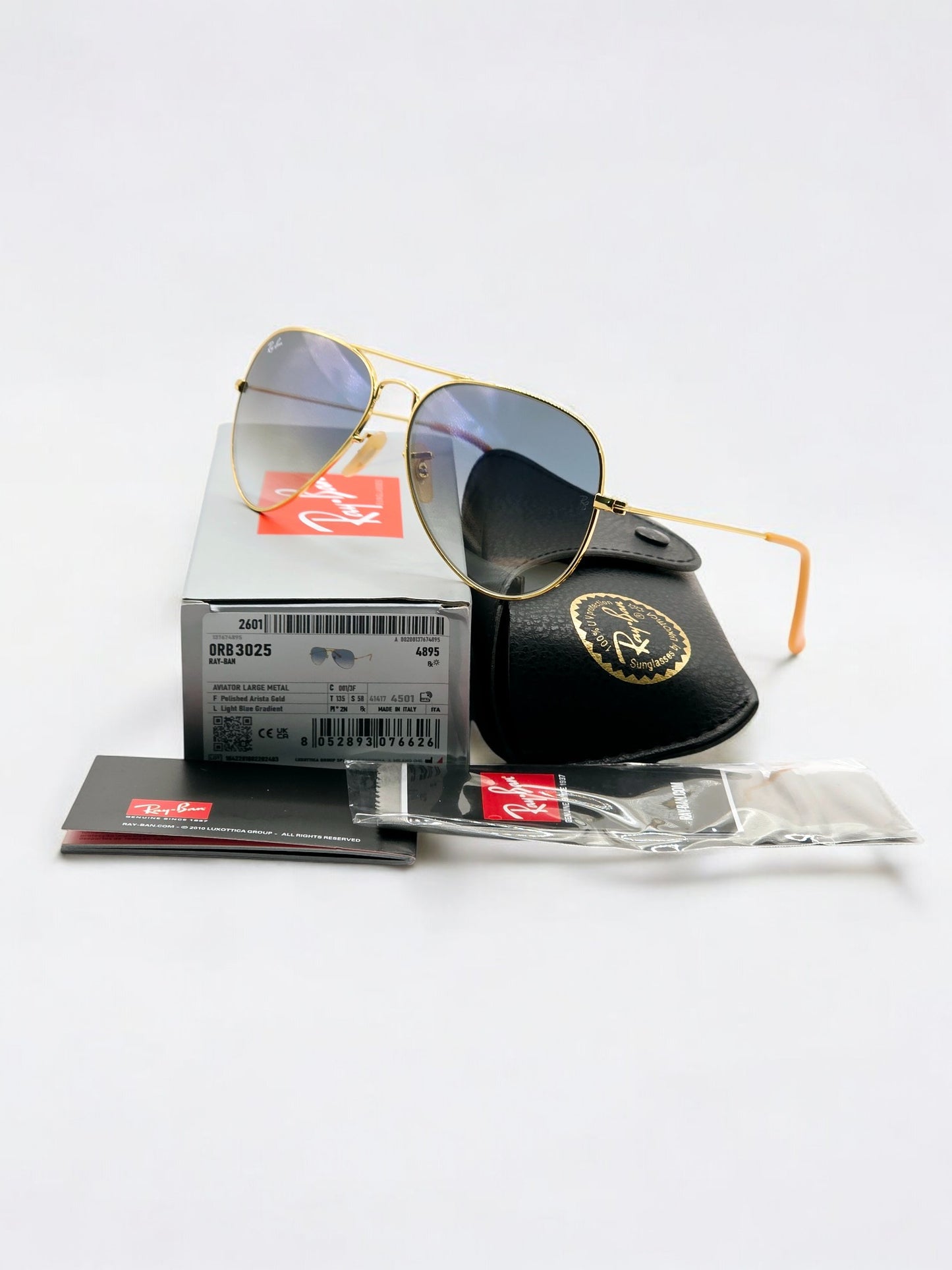 Ray-Ban Aviator Large Metal RB 3025 001/3F: L'Icona in Oro e Blu Sfumato
