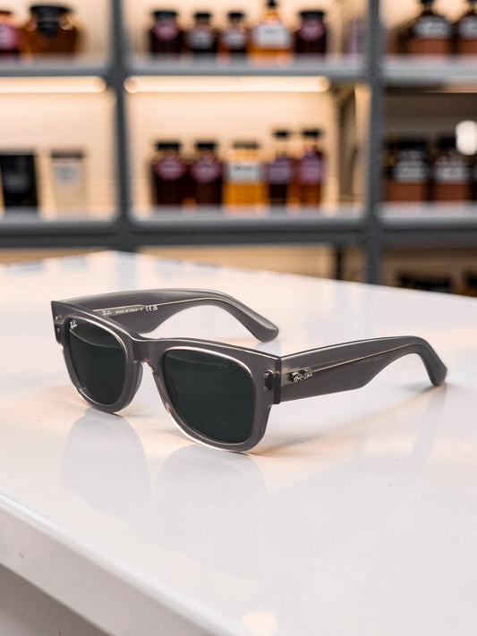 Ray-Ban Mega Wayfarer RB 0840S 1406/B1 Grigio Trasparente con Lenti Grigio Scuro – Taglia 51