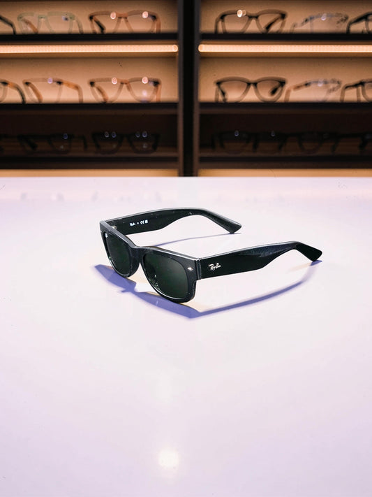 Ray-Ban Mega Wayfarer II RB 0832 901/31 Nero Lucido con Lenti Verde