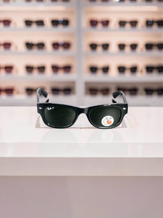 Ray-Ban Mega Wayfarer II RB 0832 901/58 Nero Lucido con Lenti Verde Polarizzate