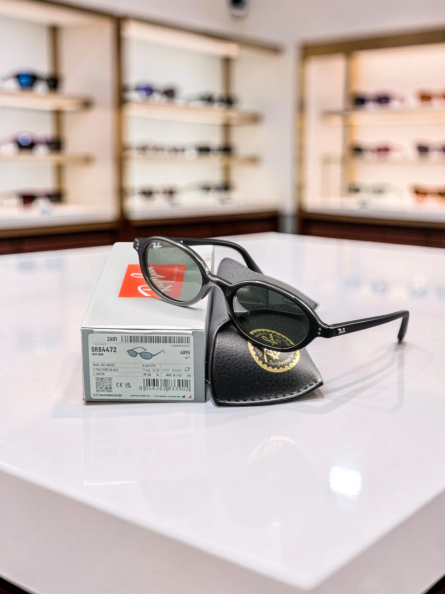 Occhiali da sole 4472 6677/71 Nero Lucido con Lenti Verde Classico – Taglia 51