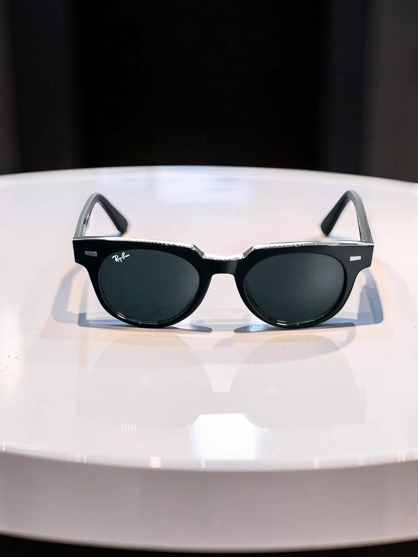 Occhiali da sole 2168 901/87 Nero Lucido con Lenti Grigie Classiche – Taglia 50