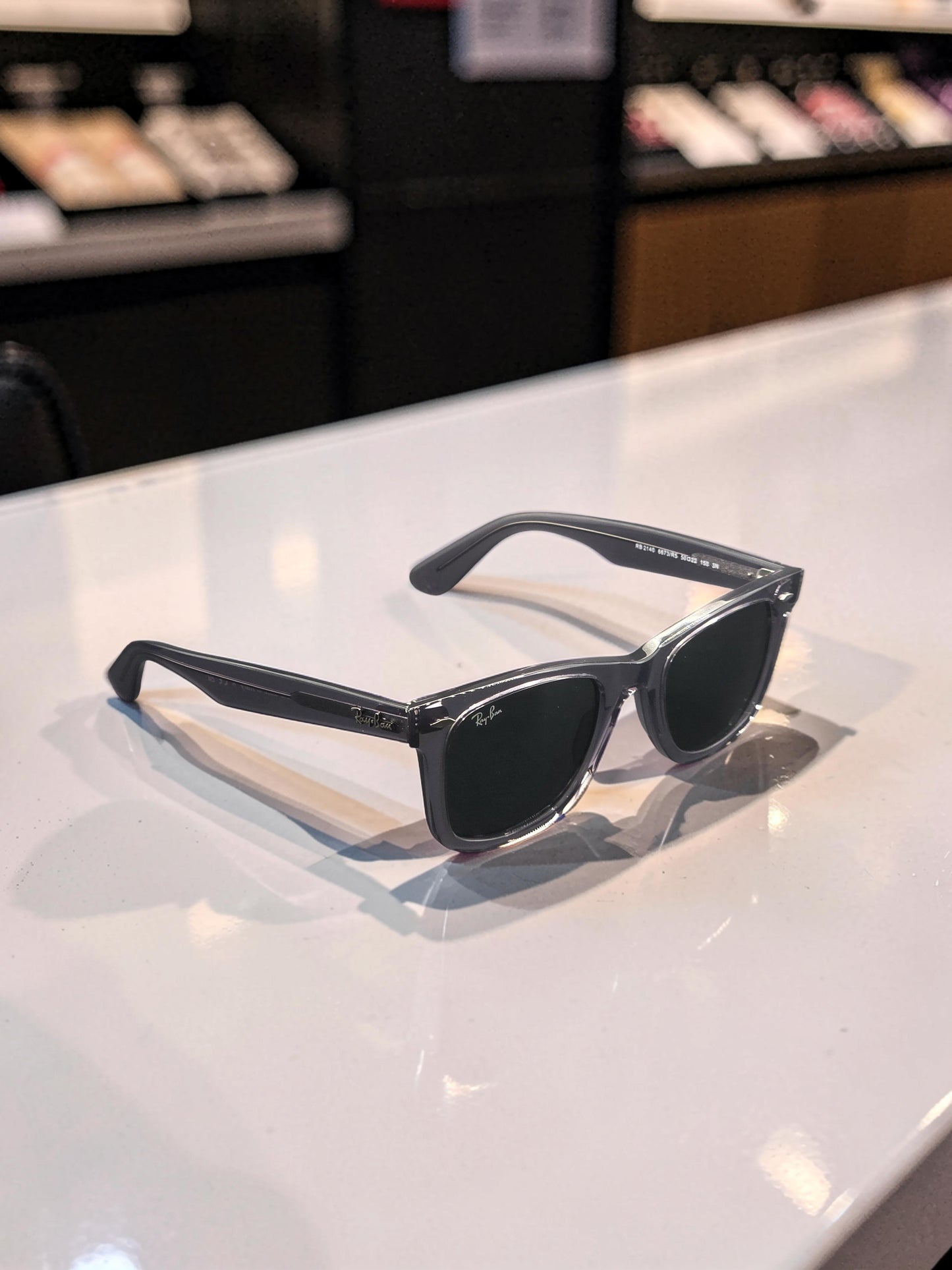 Occhiali da sole 2140 6673/R5 Grigio Trasparente con Lenti Grigie – Taglia 50
