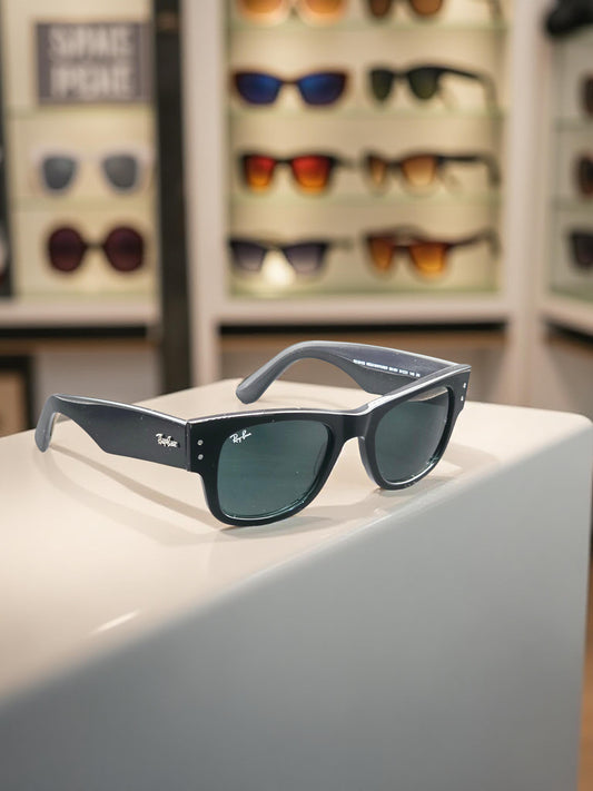 Ray-Ban Mega Wayfarer RB 0840S 901/B1 Nero Lucido con Lenti Grigie Classiche