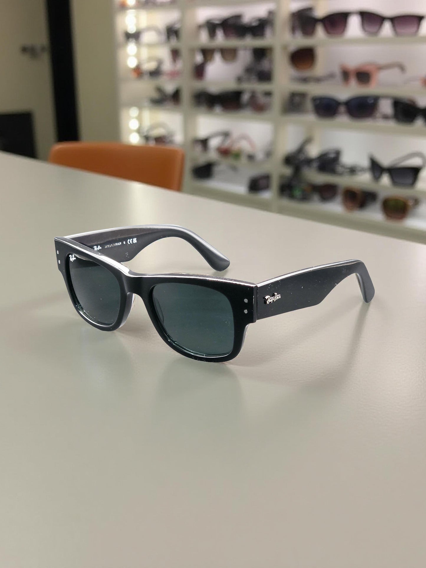 Ray-Ban Mega Wayfarer RB 0840S 901/B1 Nero Lucido con Lenti Grigie Classiche
