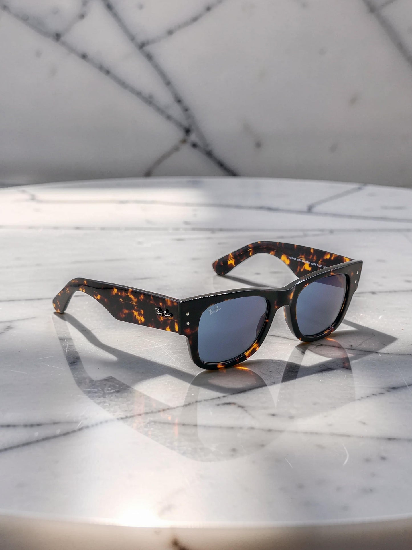 Occhiali da sole 0840S Mega 902/56 Tartarugato Lucido con Lenti Blu – Taglia 51