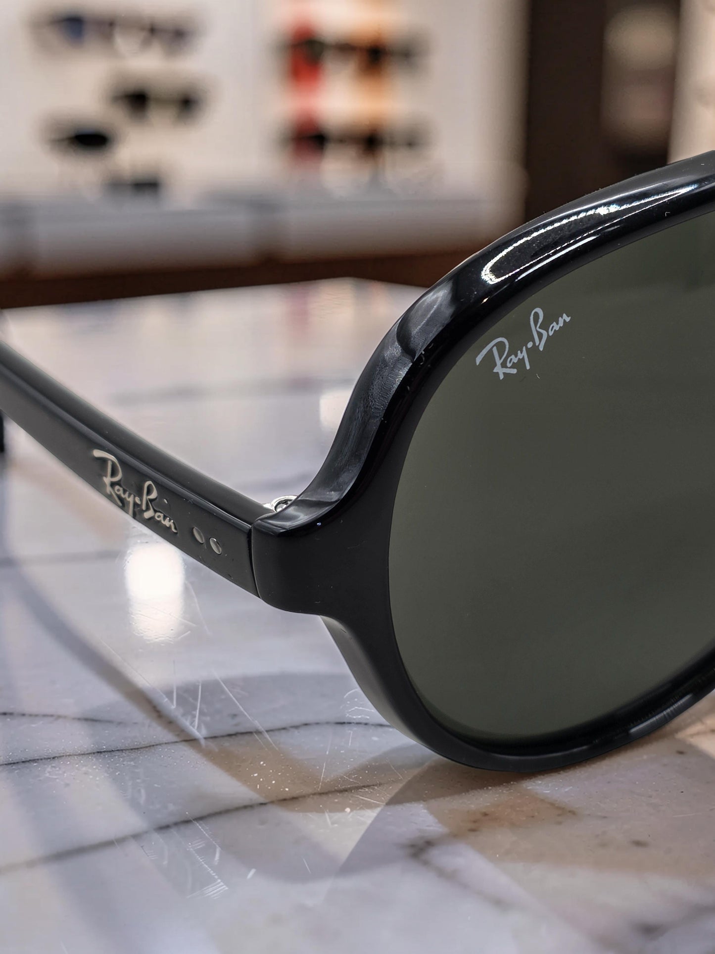 Occhiali da sole 4125 601/58 Nero Lucido con Lenti Verde G-15 Polarizzate – Taglia 59