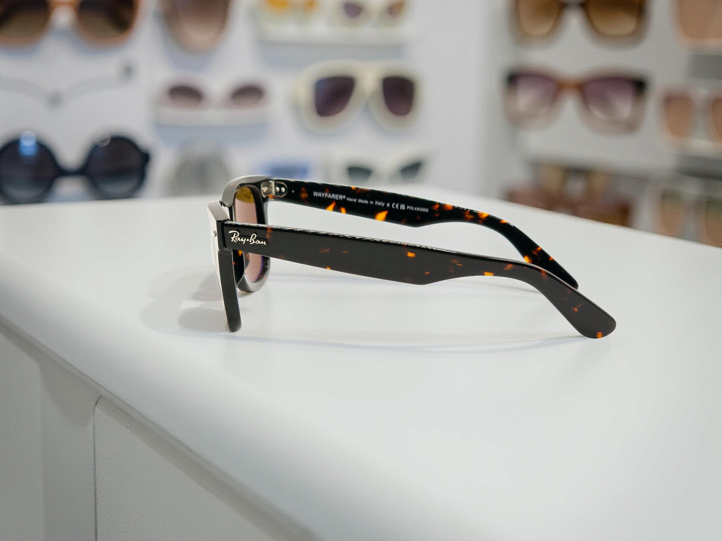 Ray-Ban Original Wayfarer RB 2140 902/57 Tartaruga Polarizzato – Design Classico