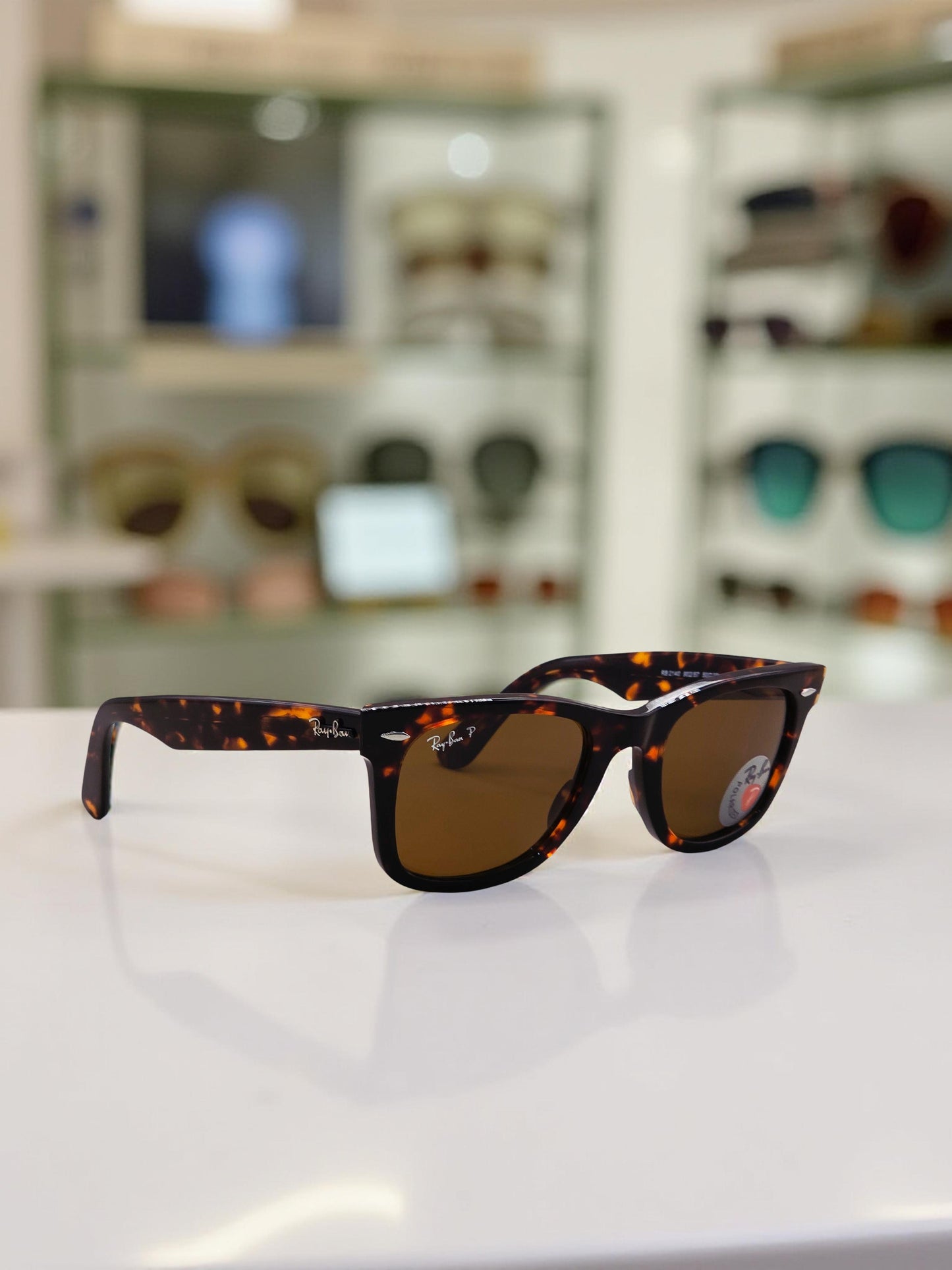 Ray-Ban Original Wayfarer RB 2140 902/57 Tartaruga Polarizzato – Design Classico