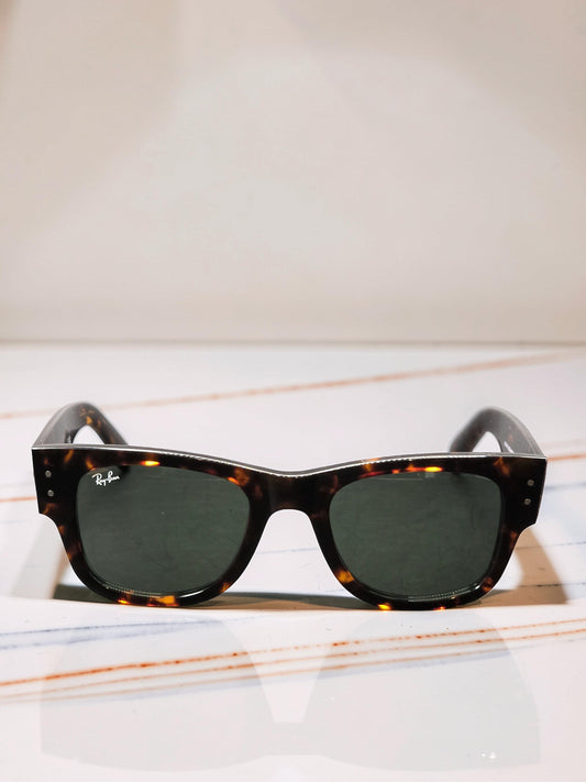 Occhiali da sole 0840S 902/31 Tartarugato Lucido con Lenti Verde Classico – Taglia 51