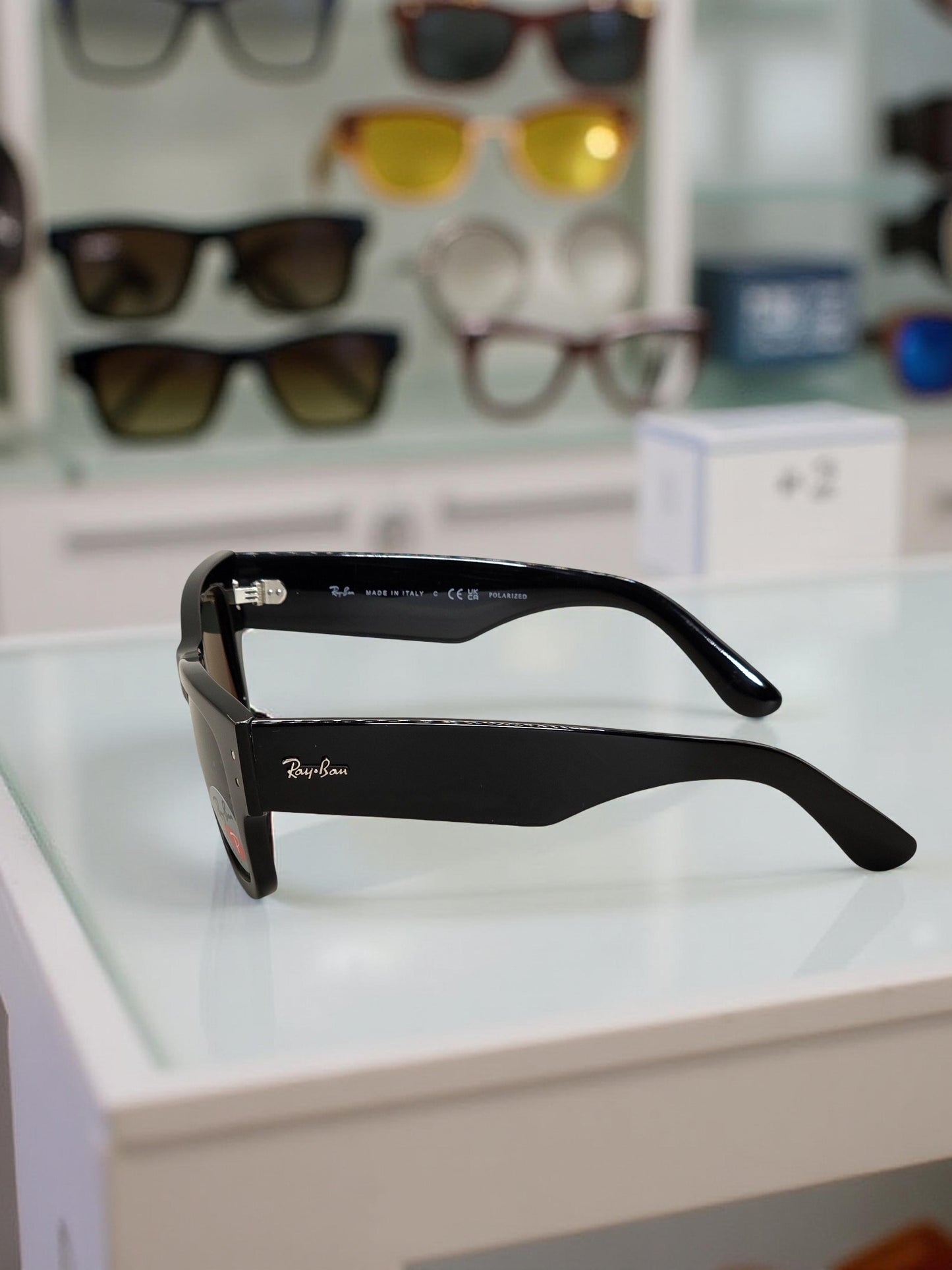 Ray-Ban Mega Wayfarer RB 0840S 901/58 Nero Polarizzato – Il Classico Potenziato