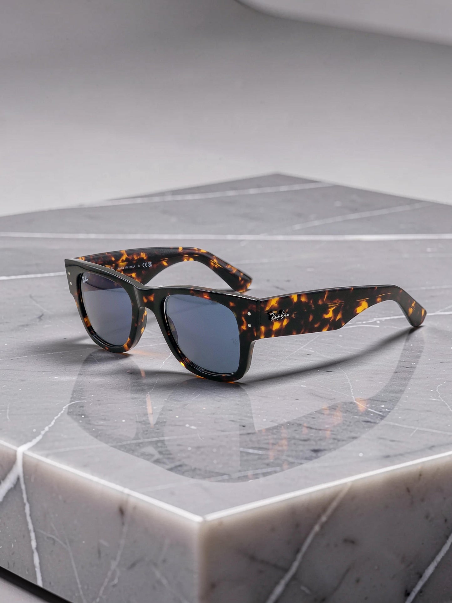 Occhiali da sole 0840S Mega 902/56 Tartarugato Lucido con Lenti Blu – Taglia 51