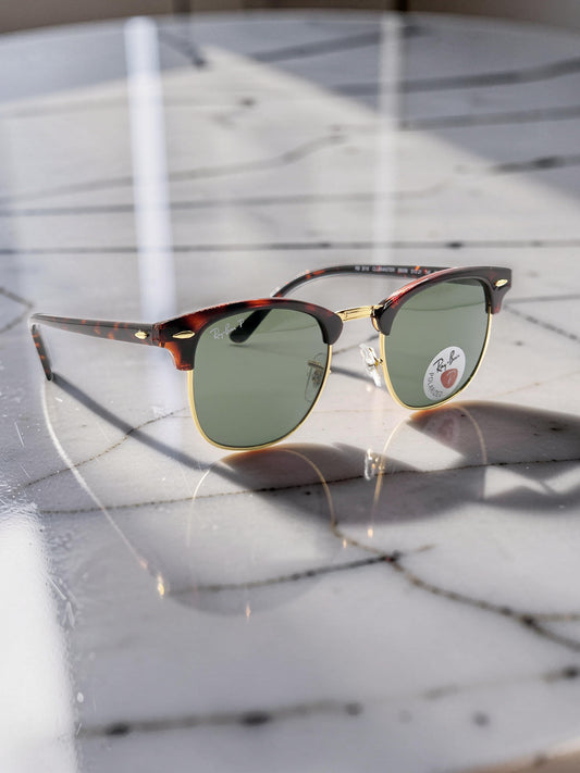 Ray-Ban Clubmaster RB 3016 990/58 Rosso Avana e Oro con Lenti Verdi Polarizzate – Taglia 51