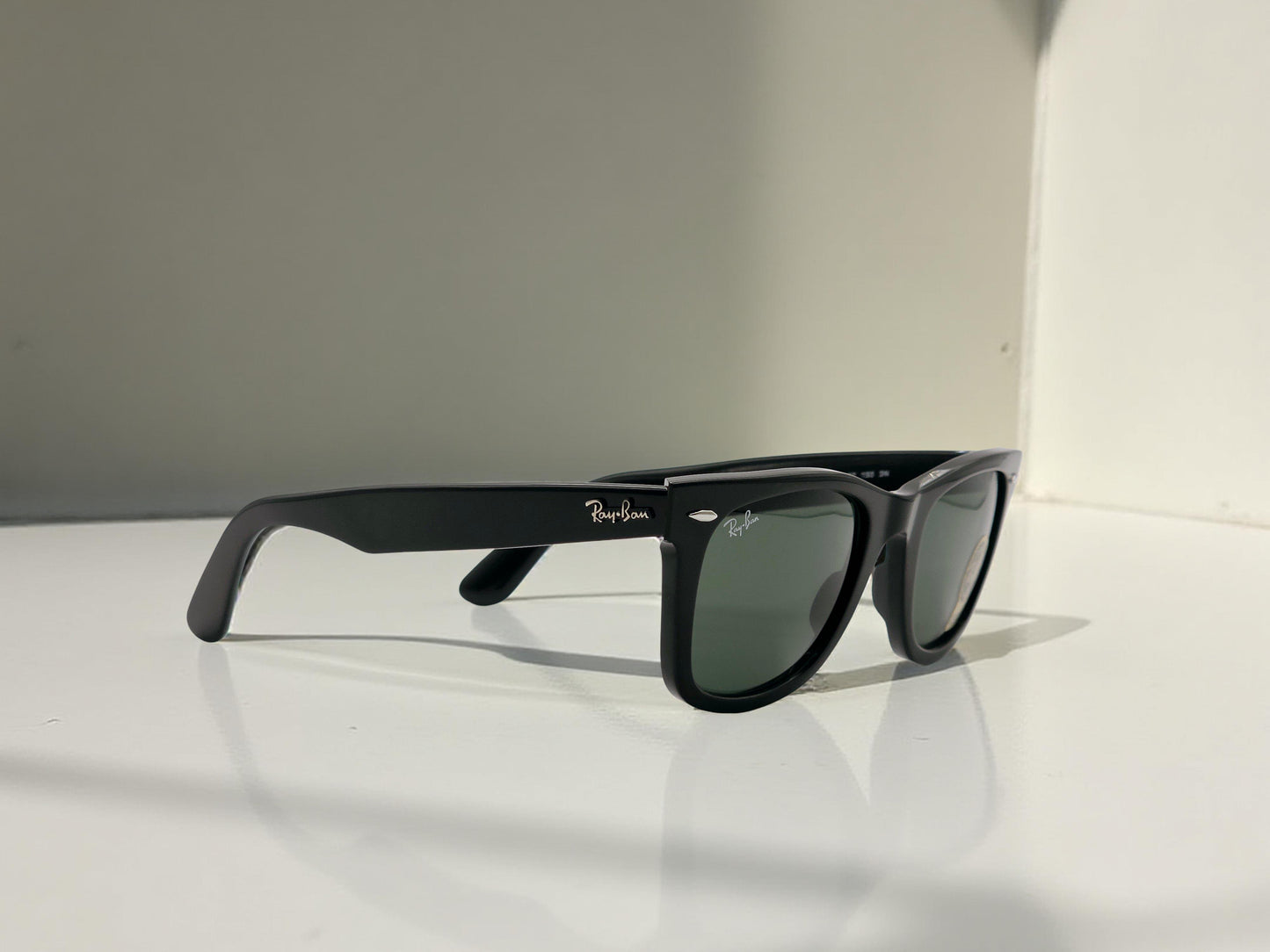 Ray-Ban Wayfarer Classic RB 2140 901 (misura 50-22)