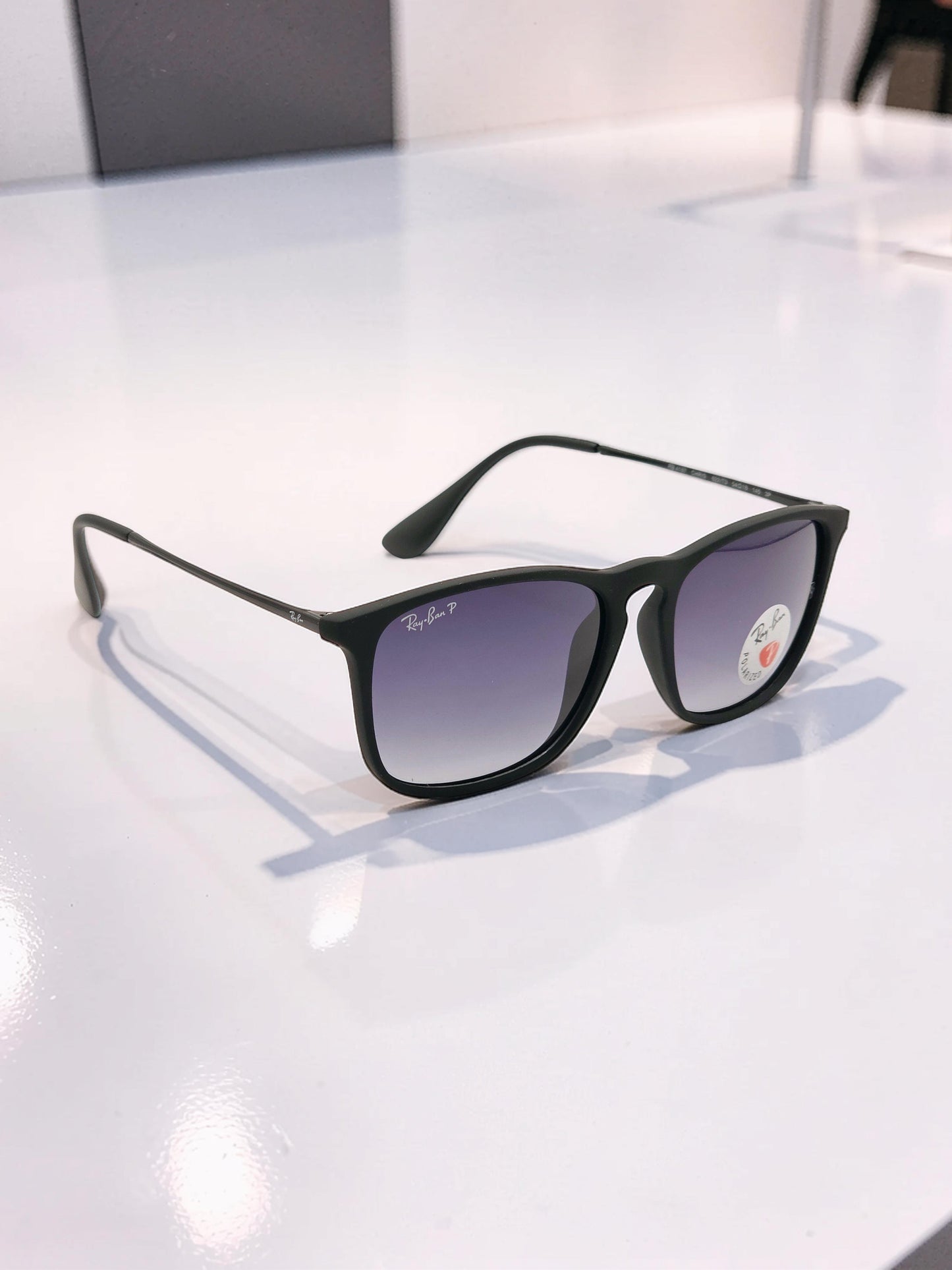Occhiali da sole 4187 622/T3 Nero Opaco con Lenti Grigie Sfumate Polarizzate – Taglia 54
